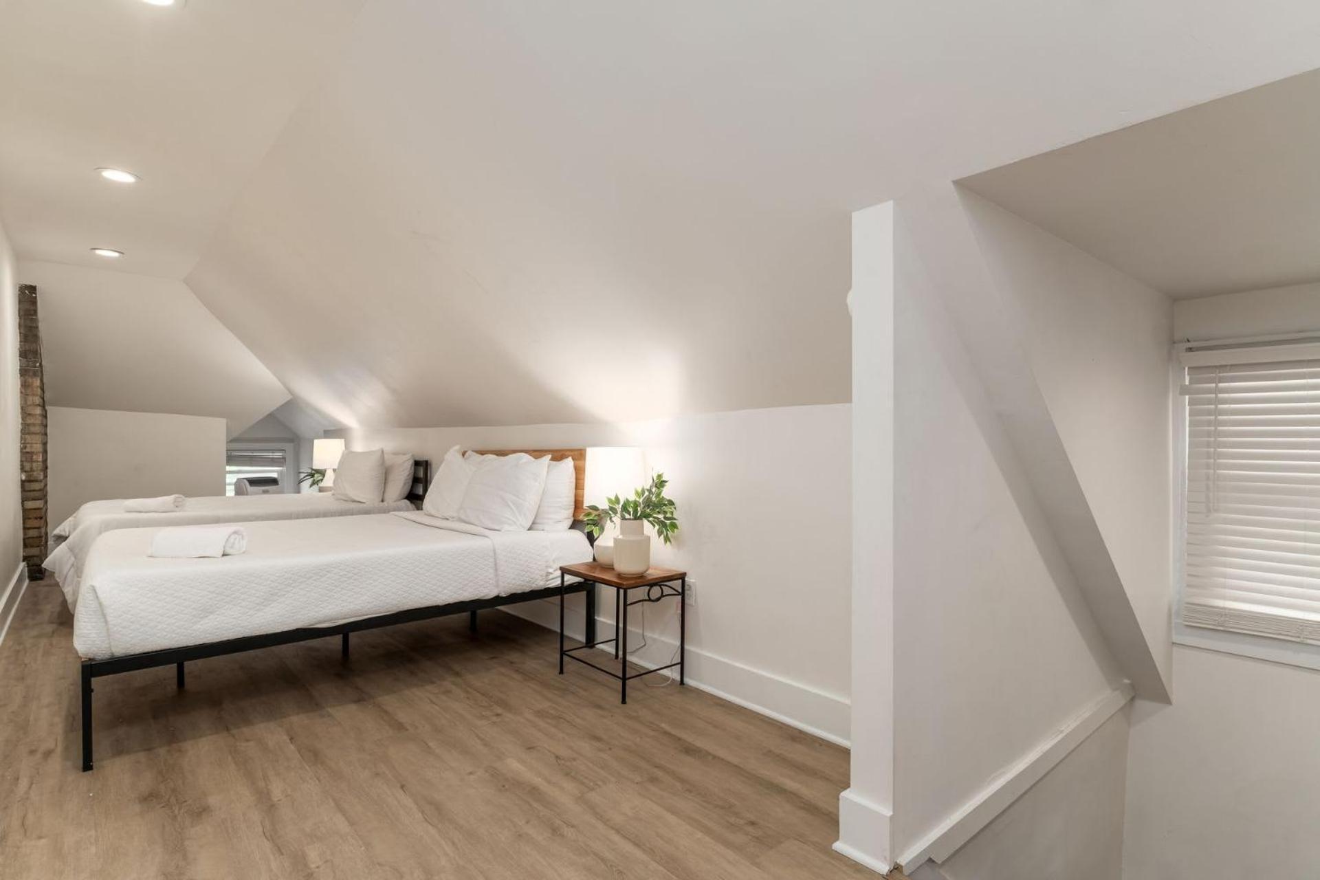 Вілла Housepitality - The Madison House - Brand New Колумбус Екстер'єр фото